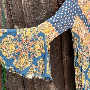 Bell sleeved boho Free People women’s dress, size LG